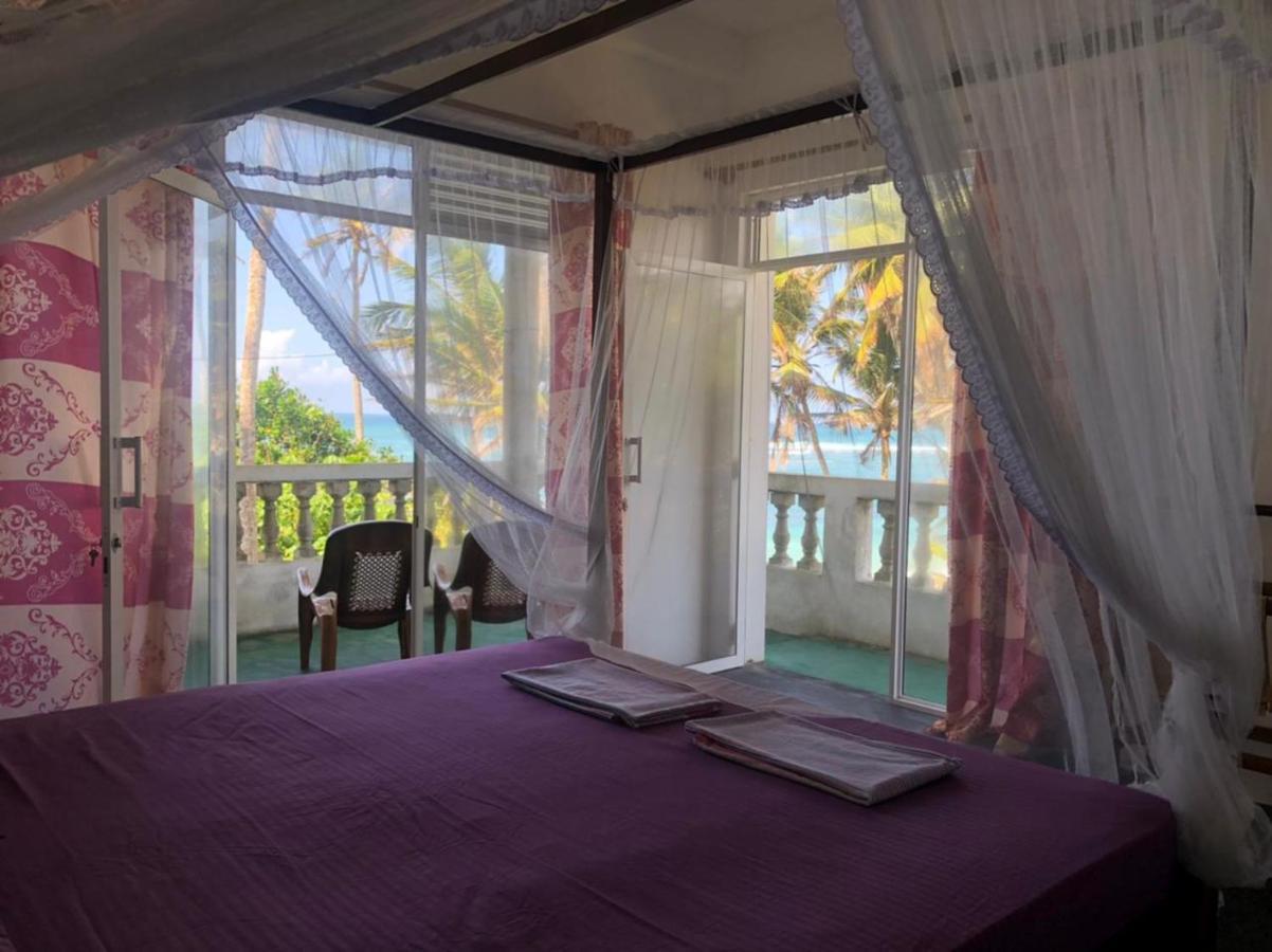 Sunray Rest - Beach View Homestay Mirissa Exterior foto