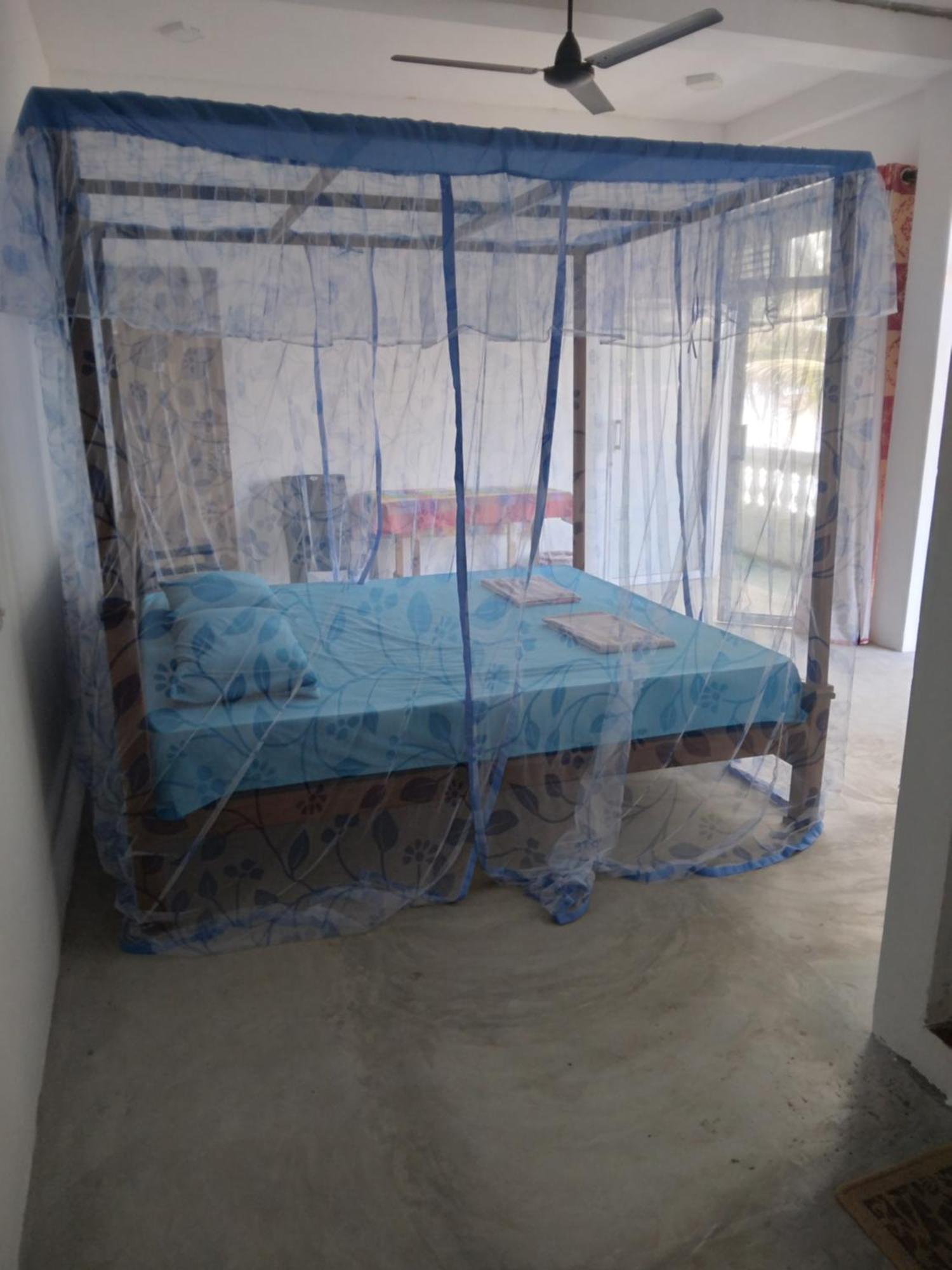 Sunray Rest - Beach View Homestay Mirissa Exterior foto