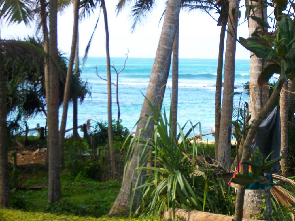 Sunray Rest - Beach View Homestay Mirissa Exterior foto