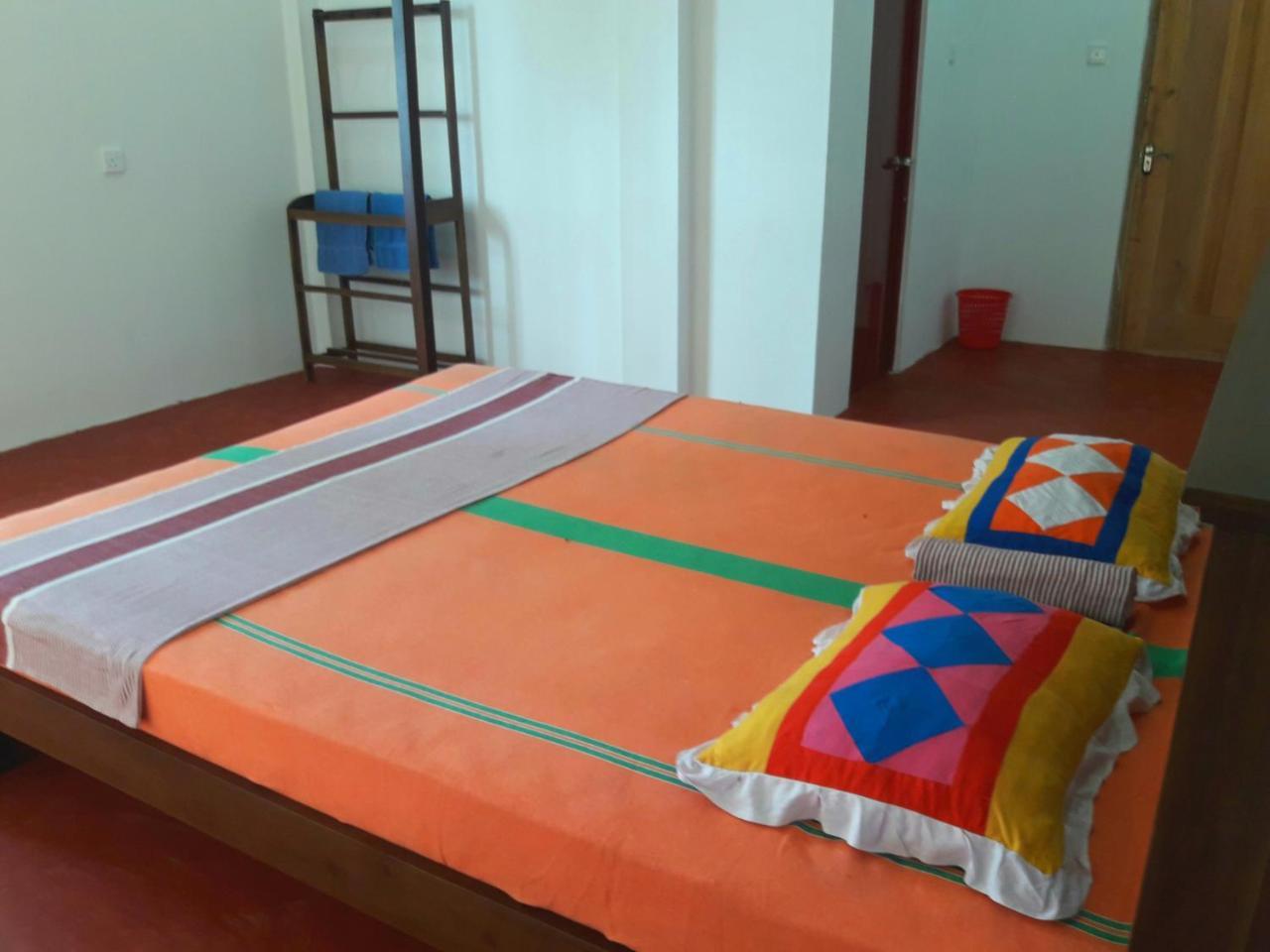 Sunray Rest - Beach View Homestay Mirissa Exterior foto