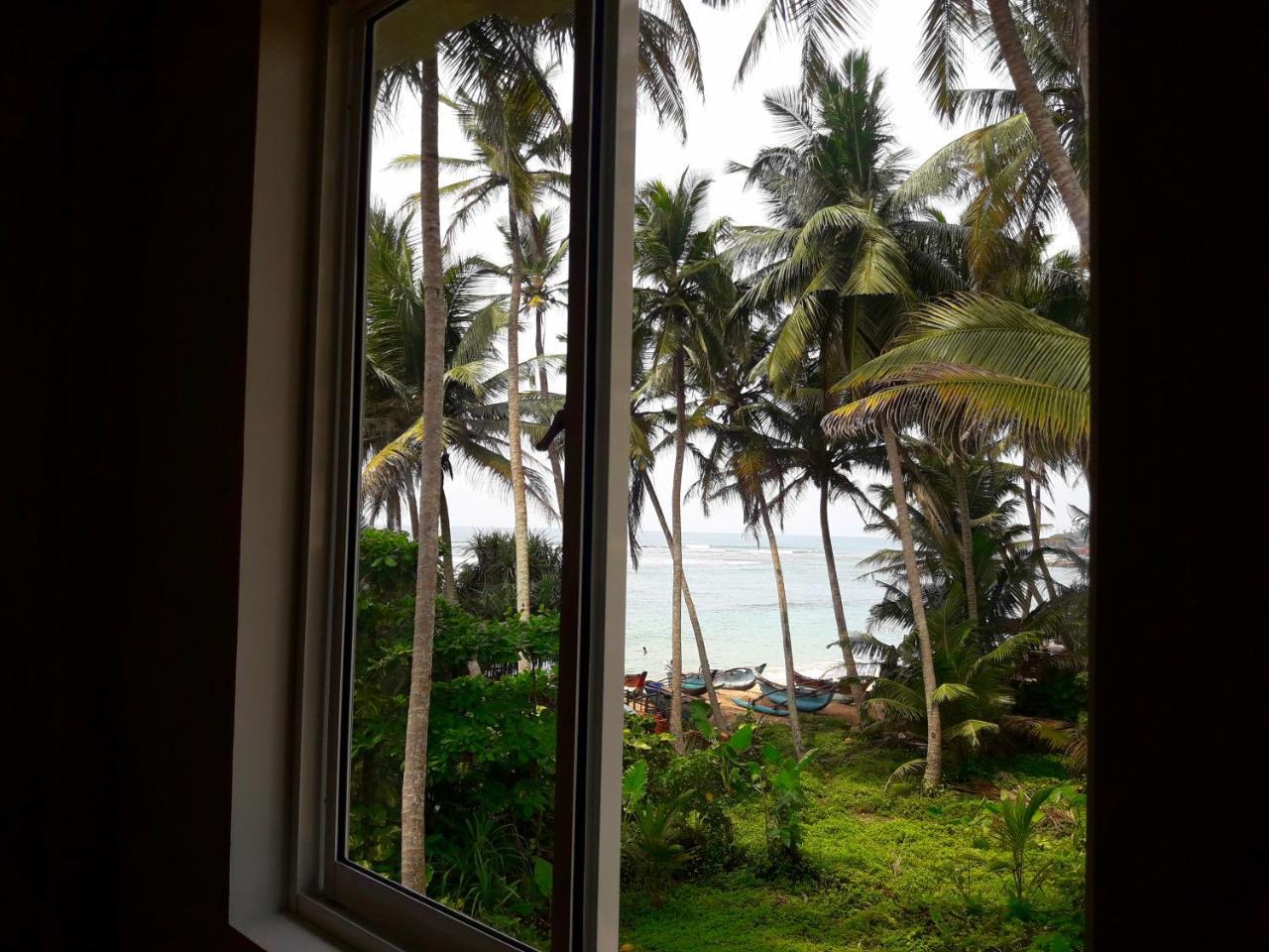 Sunray Rest - Beach View Homestay Mirissa Exterior foto