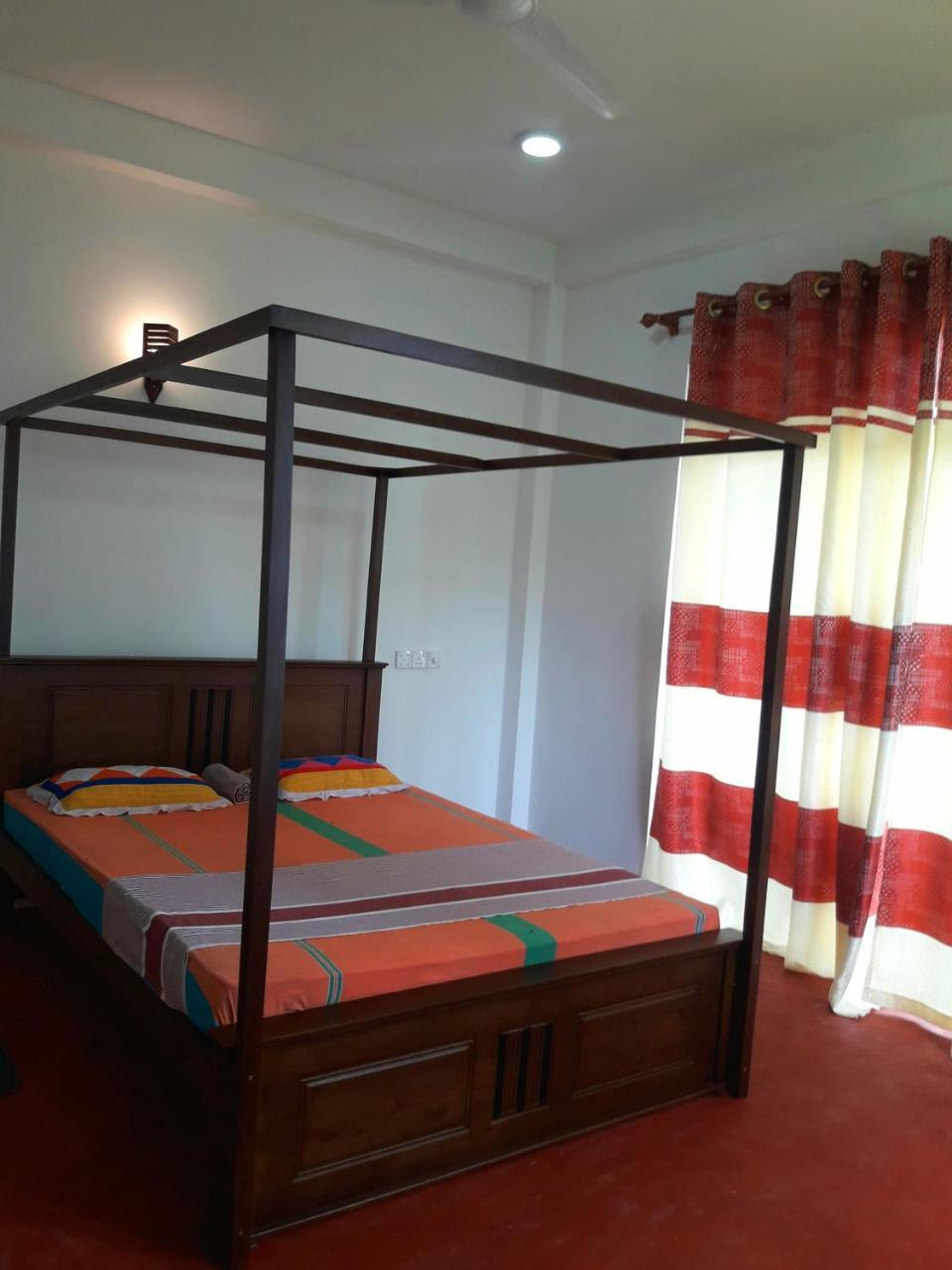 Sunray Rest - Beach View Homestay Mirissa Exterior foto